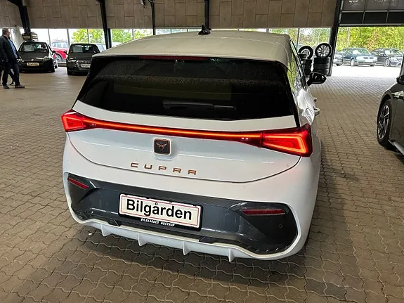 Cupra Born 2022 photo 3