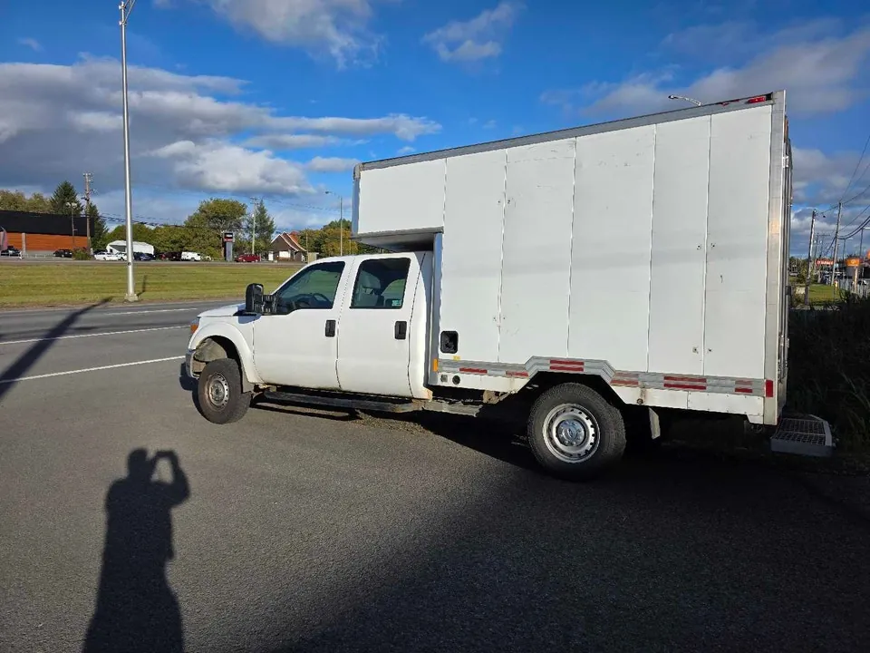 Ford F350 2012 photo 2
