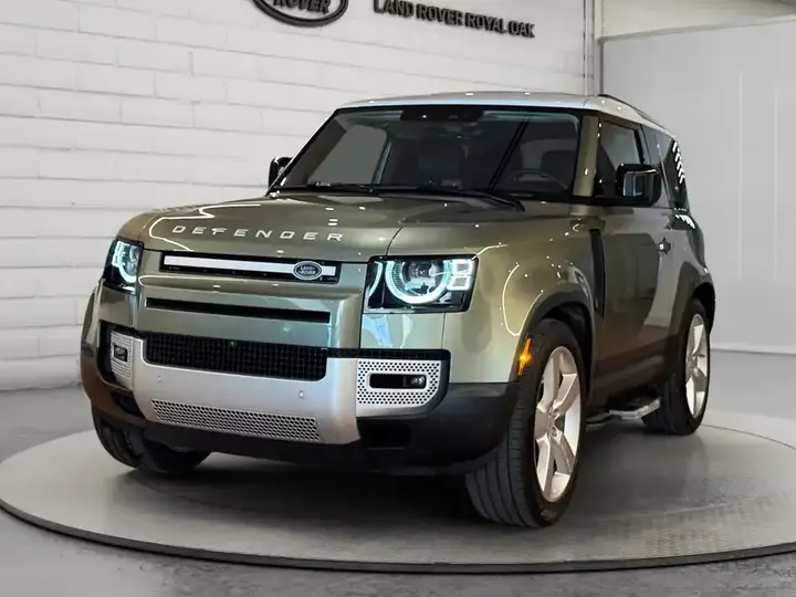 Land Rover Defender