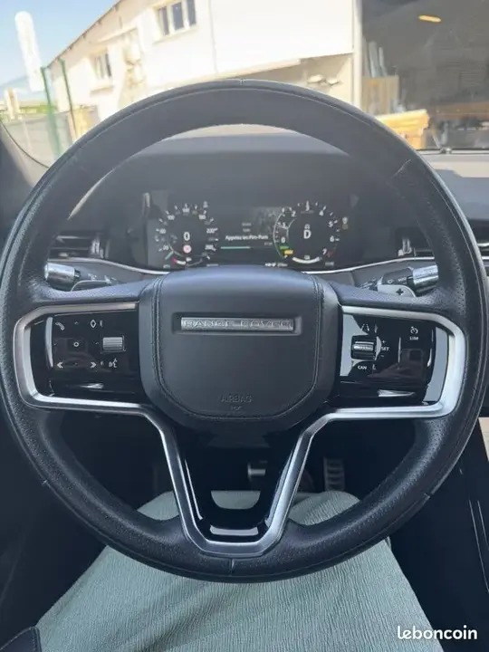 Land Rover Range Rover Evoque 2022 photo 3
