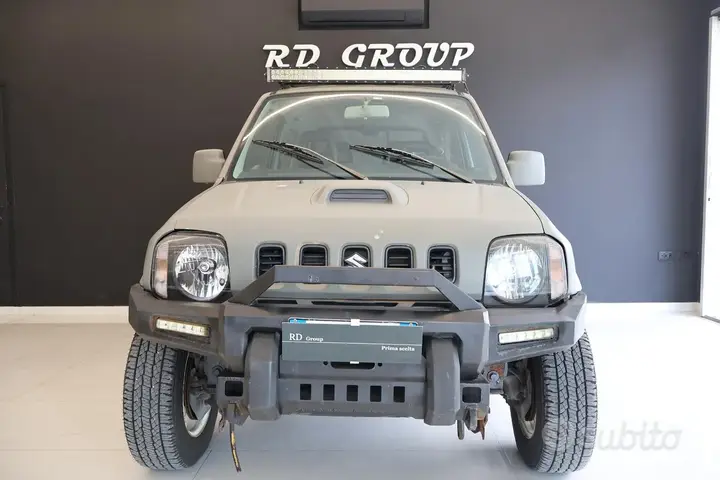 Suzuki Jimny 2006 photo 2