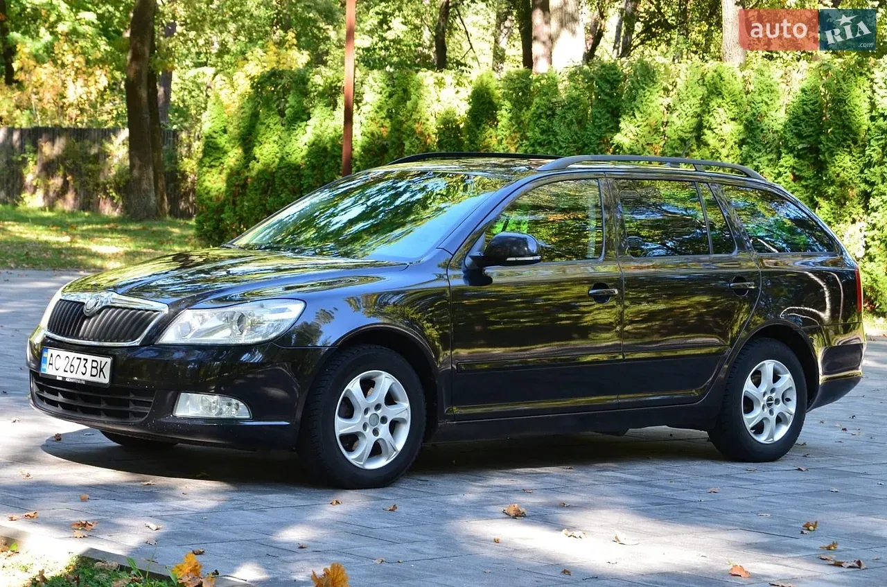 Skoda Octavia 2010 photo 2