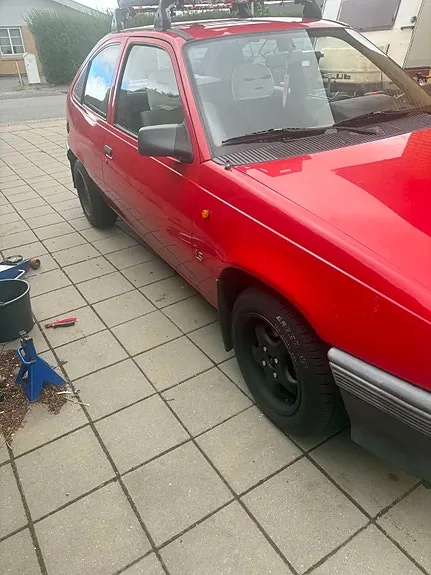 Opel Kadett 1987 photo 4