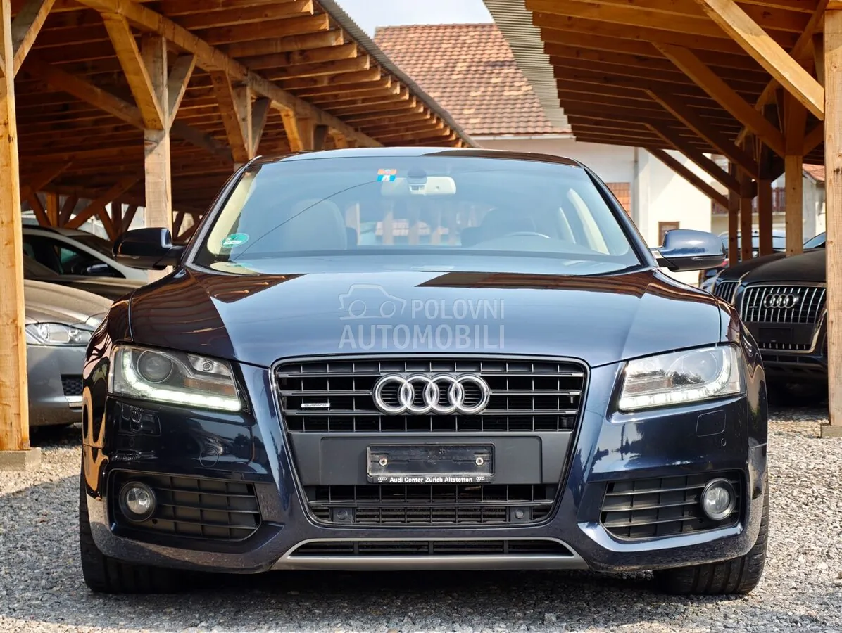 Audi A5 2011 photo 2