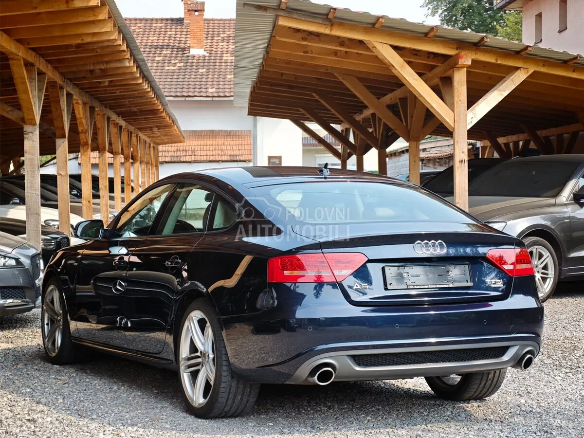 Audi A5 2011 photo 5