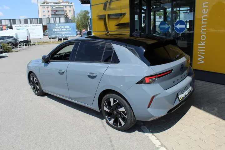 Opel Astra photo 3
