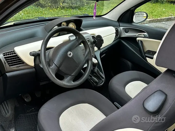 Lancia Ypsilon 2006 photo 4