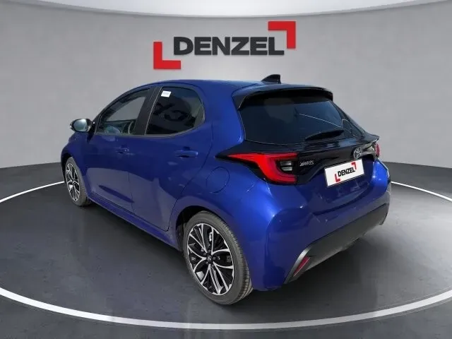 Toyota Yaris photo 3