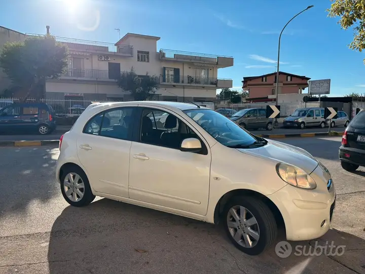 Nissan Micra 2011 photo 3