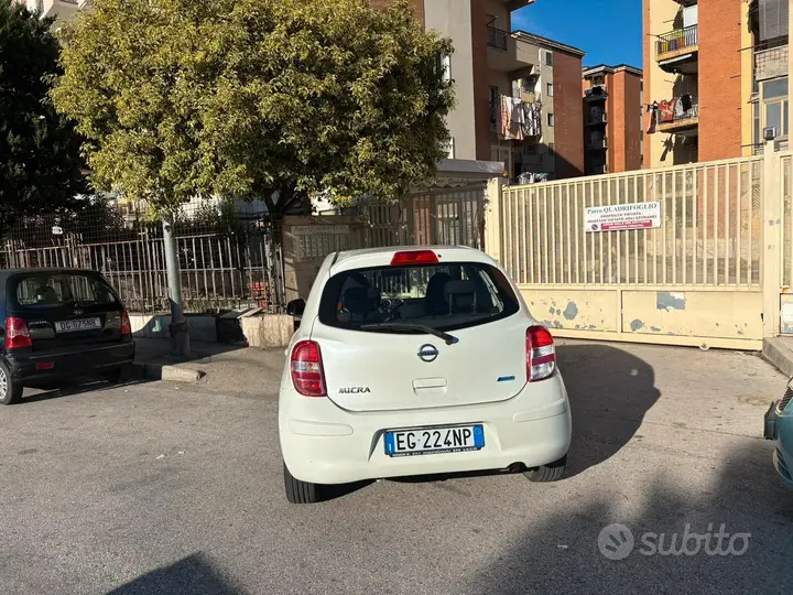 Nissan Micra 2011 photo 4