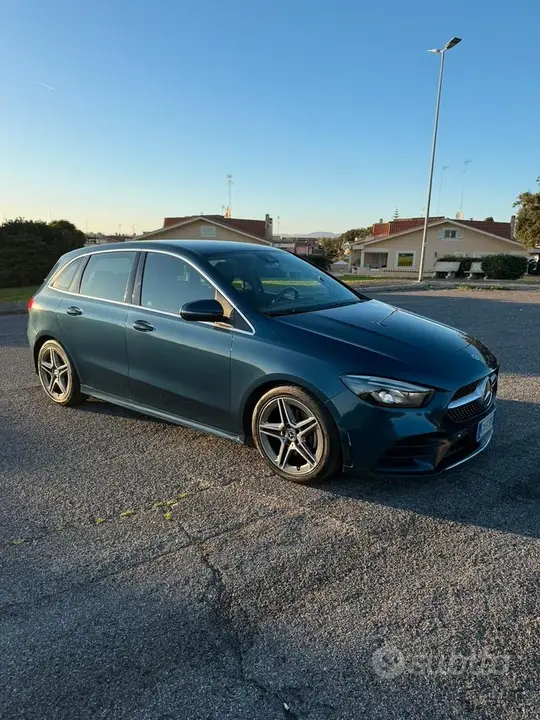 Mercedes-Benz B-Class 2024 photo 2