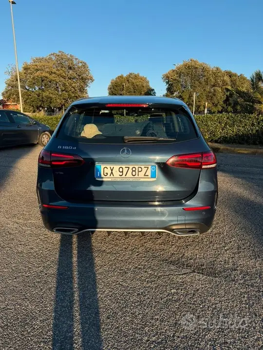 Mercedes-Benz B-Class 2024 photo 3