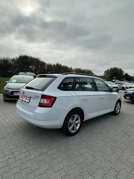 Skoda Fabia 2017 photo 3