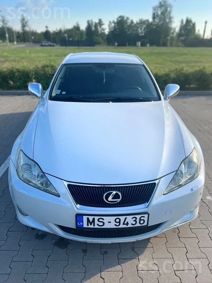 Lexus Is250