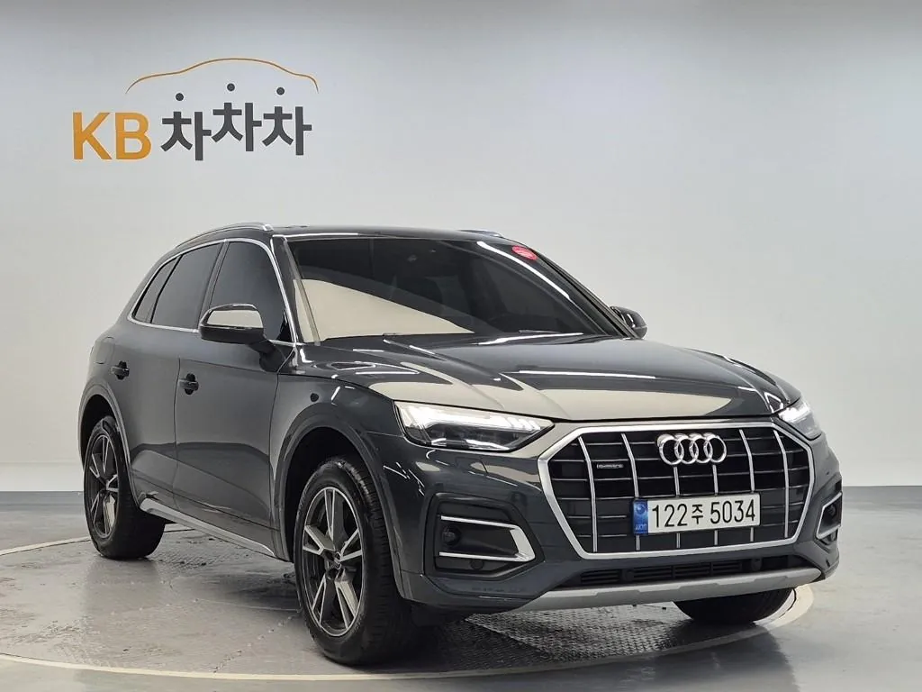 Audi Q5 2022 photo 4