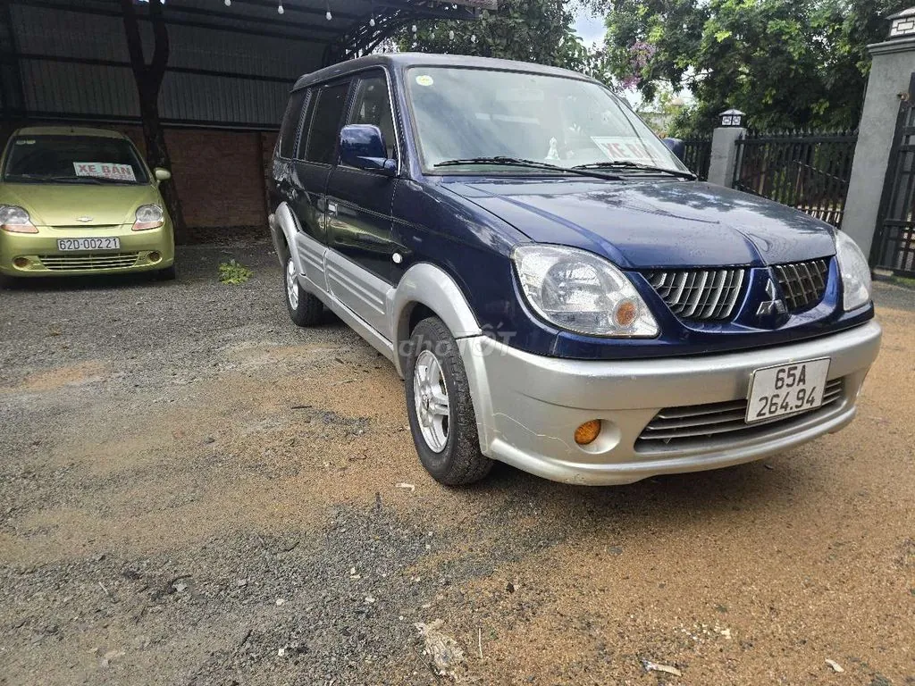 Mitsubishi Jolie