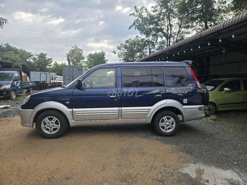 Mitsubishi Jolie 2004 photo 5