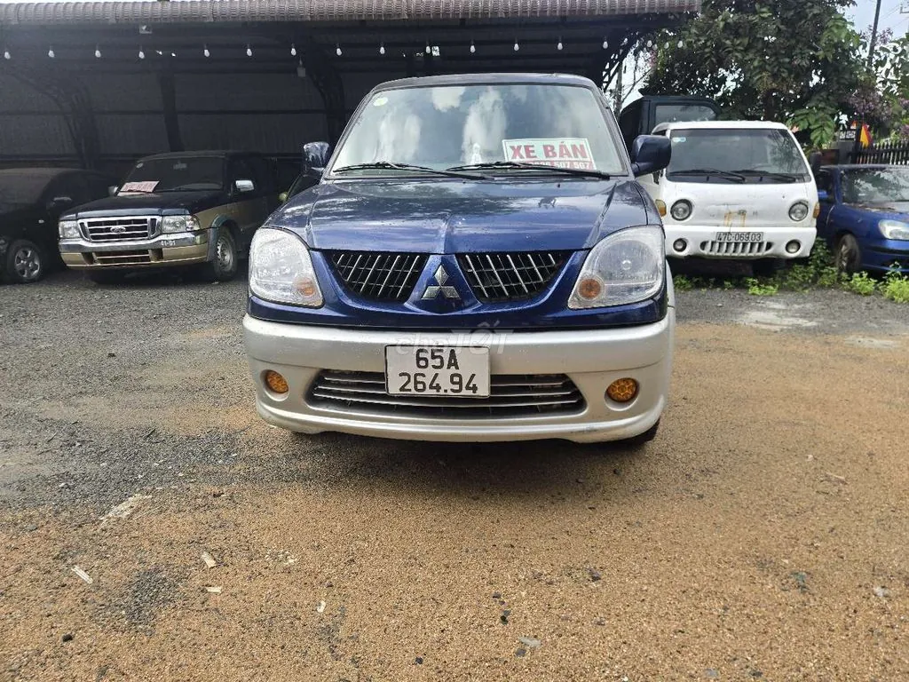 Mitsubishi Jolie 2004 photo 3