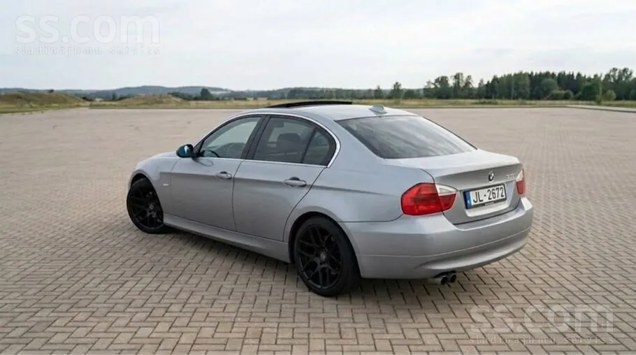 BMW 330I 2005 photo 4