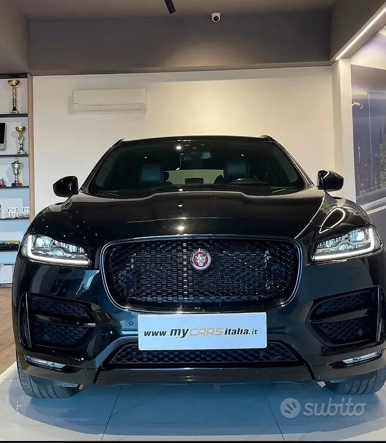 Jaguar F-Pace