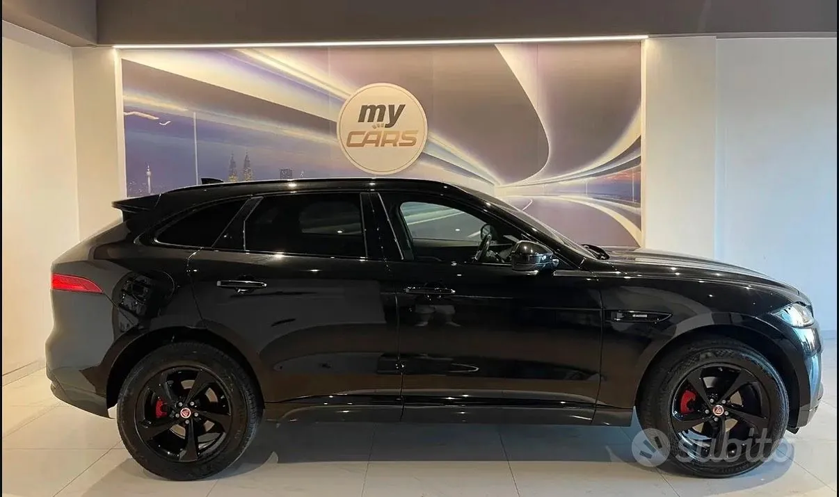 Jaguar F-Pace 2018 photo 3