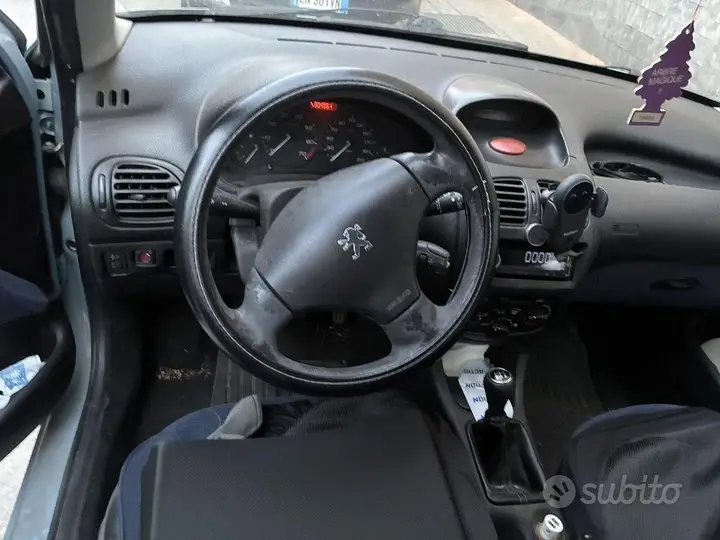 Peugeot 206 2002 photo 5