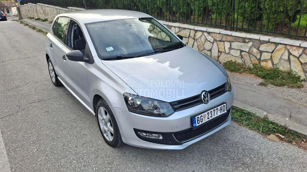 Volkswagen Polo 2010 photo 2