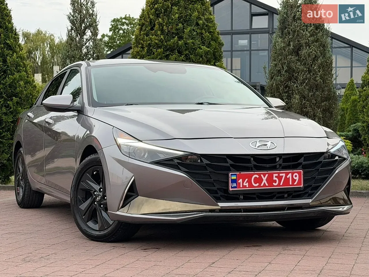 Hyundai Elantra 2023 photo 2