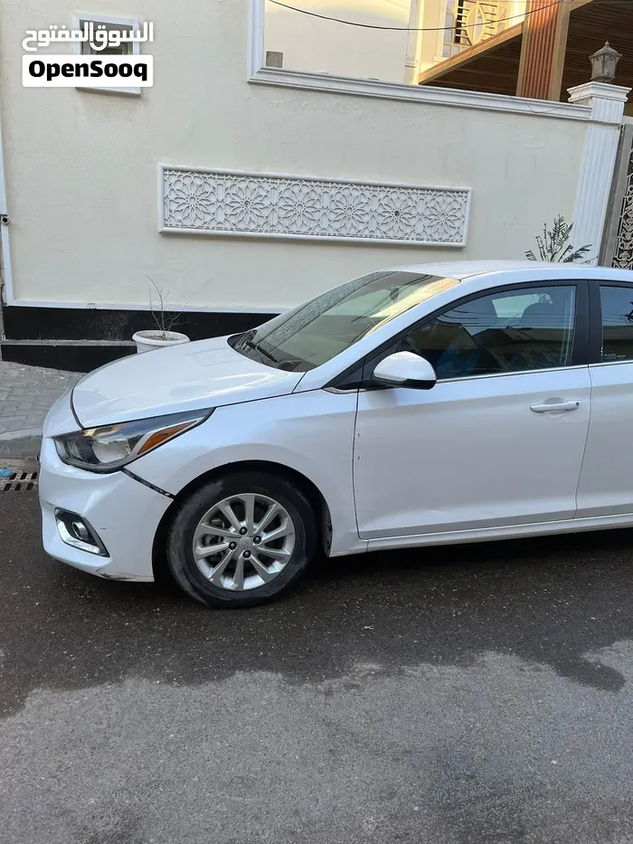 Hyundai Accent 2022 photo 3