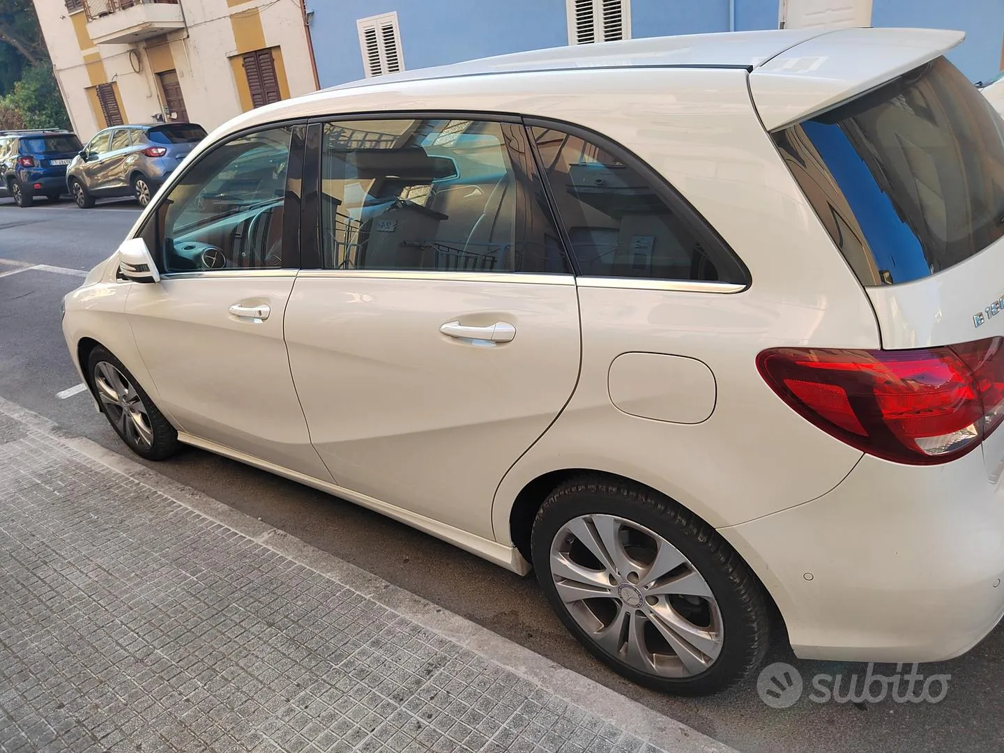 Mercedes-Benz B-Class 2016 photo 3
