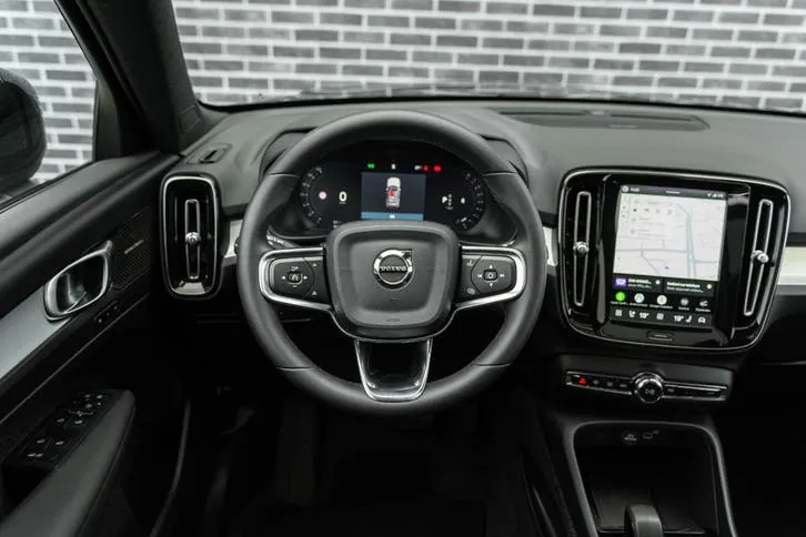 Volvo Xc40 2026 photo 2