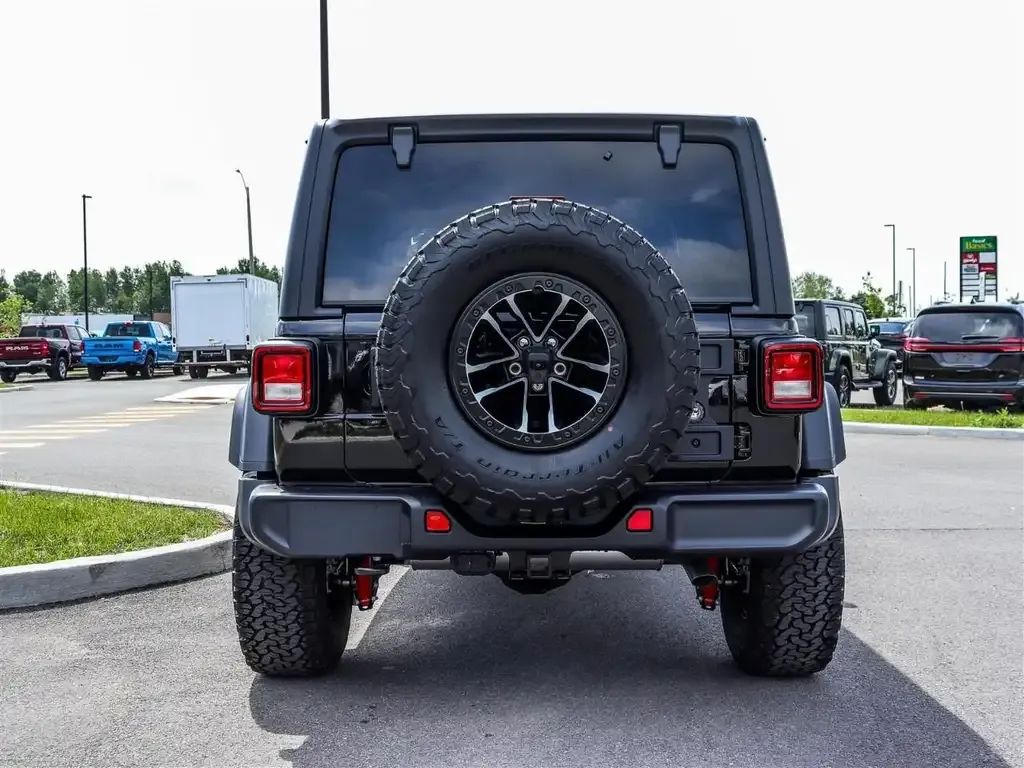 Jeep Wrangler 2026 photo 4