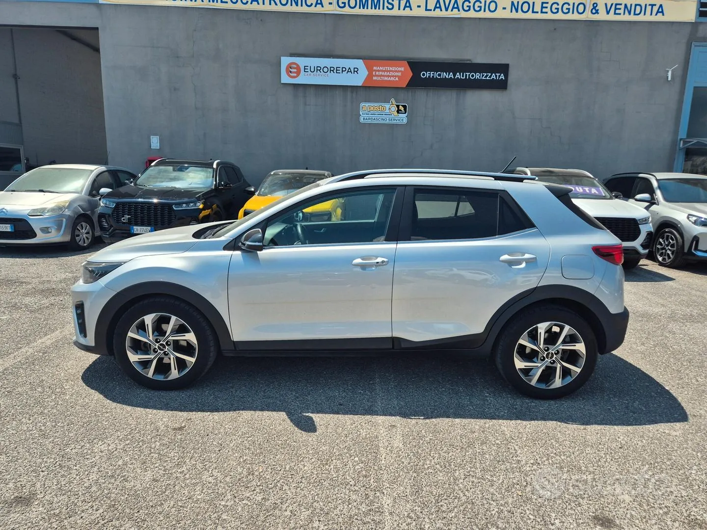 Kia Stonic 2022 photo 2