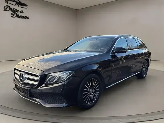Mercedes-Benz E 220 D
