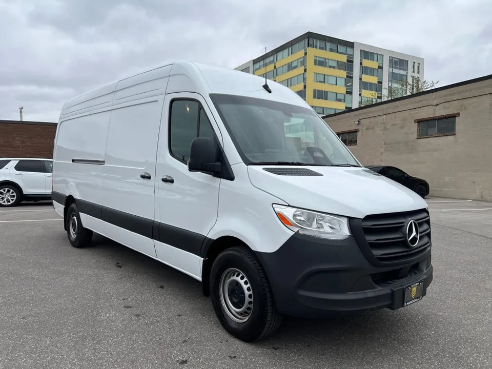 Mercedes-Benz Sprinter Van