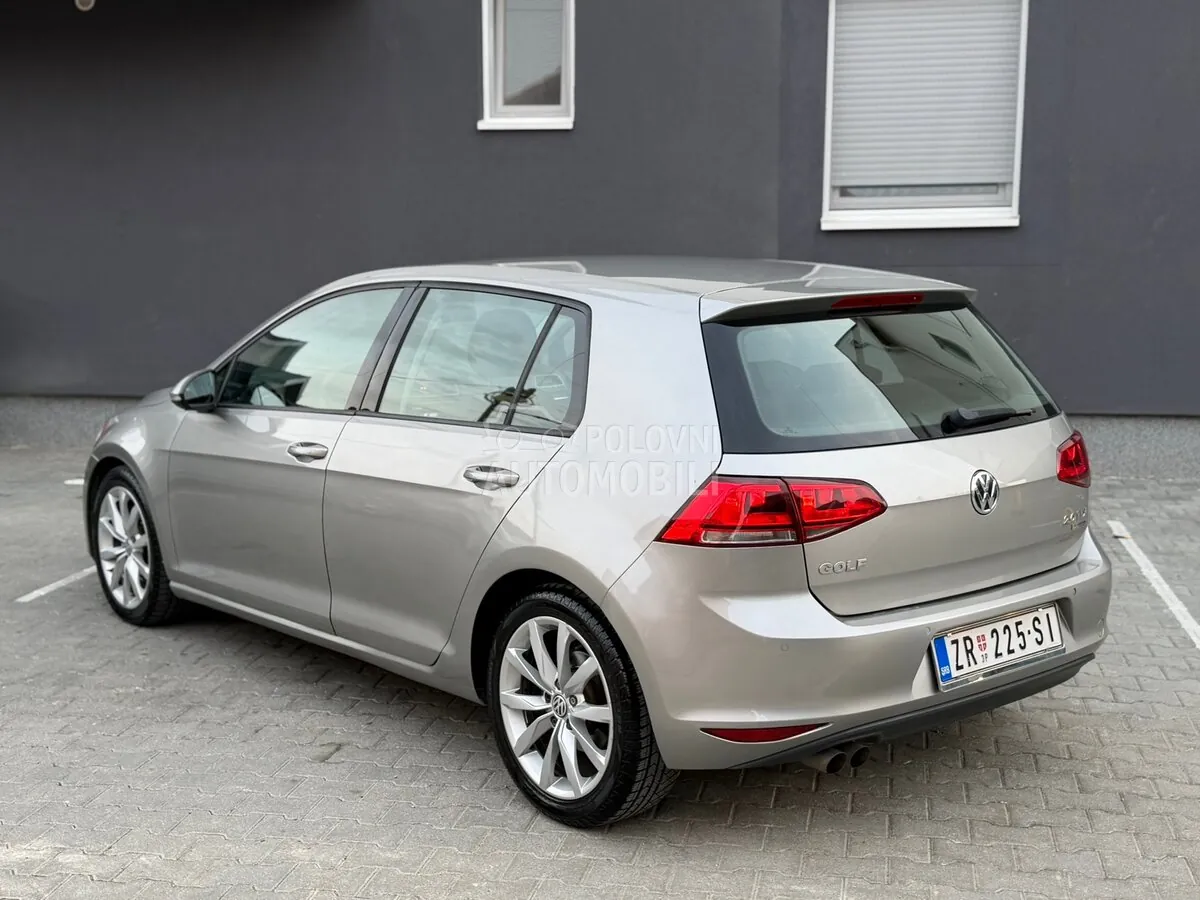 Volkswagen Golf 2013 photo 3