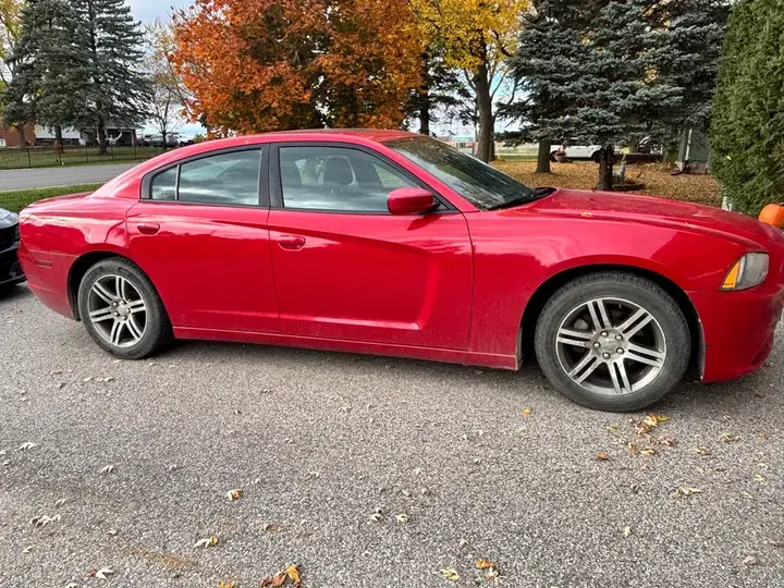 Dodge Charger 2013 photo 2