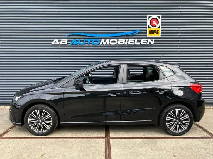 Seat Ibiza 2022 photo 2