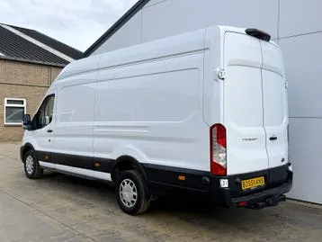 Ford Transit 2024 photo 2