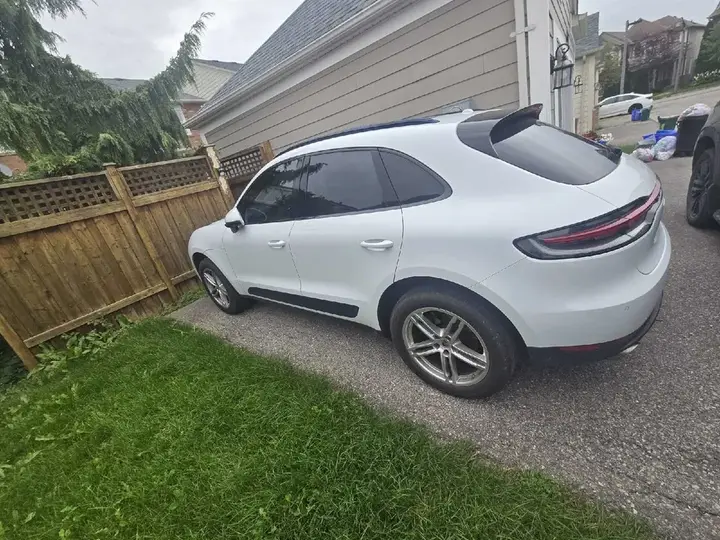 Porsche Macan 2019 photo 2