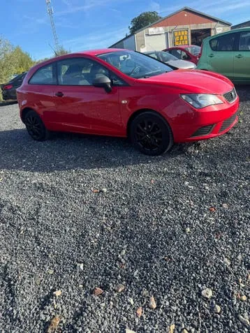 Seat Ibiza 2016 photo 3