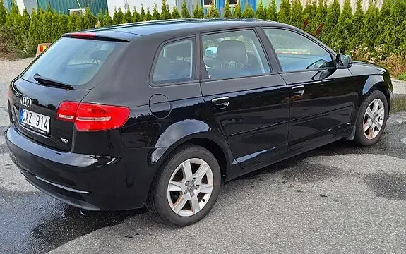 Audi A3 2011 photo 3