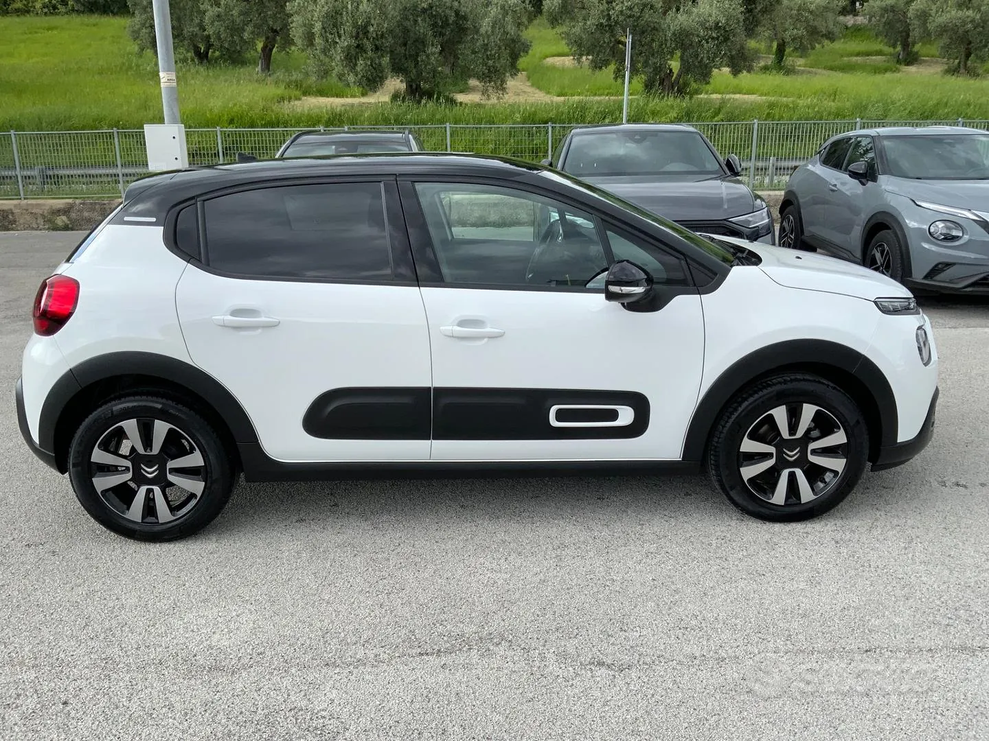 Citroen C3 2023 photo 2