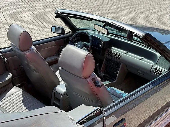 Ford Mustang 1988 photo 4