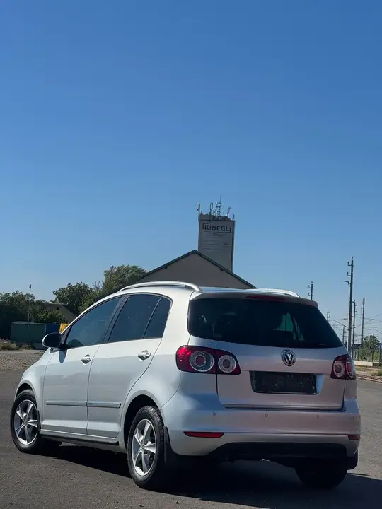 Volkswagen Golf Plus 2010 photo 3