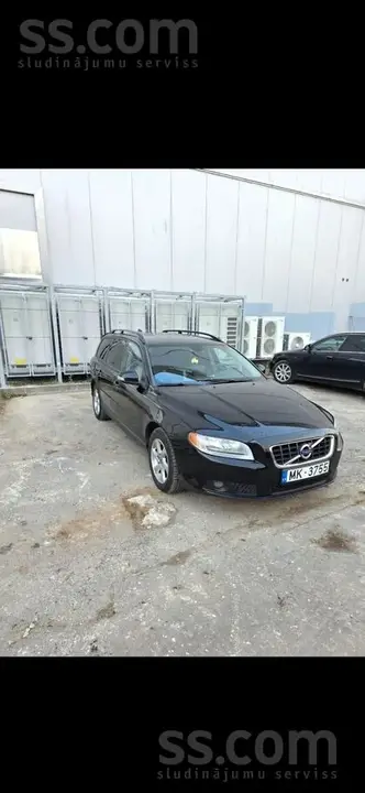 Volvo V70 2009 photo 2