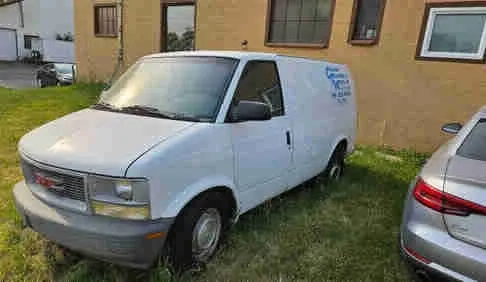 GMC Safari