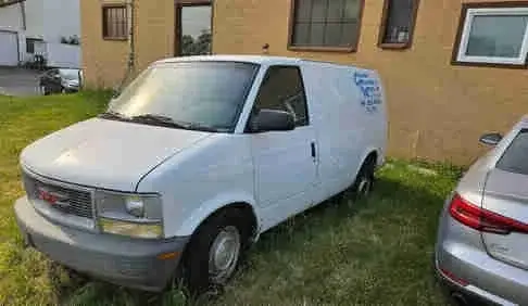 GMC Safari