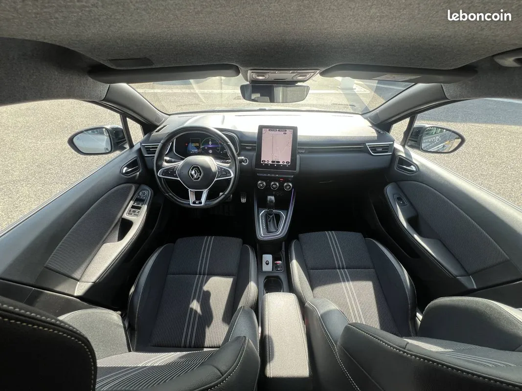 Renault Clio 2023 photo 3