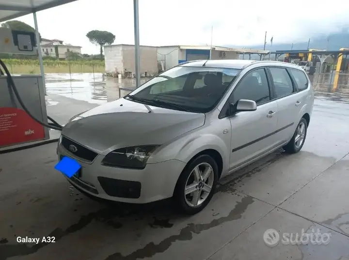 Ford Focus 2006 photo 2